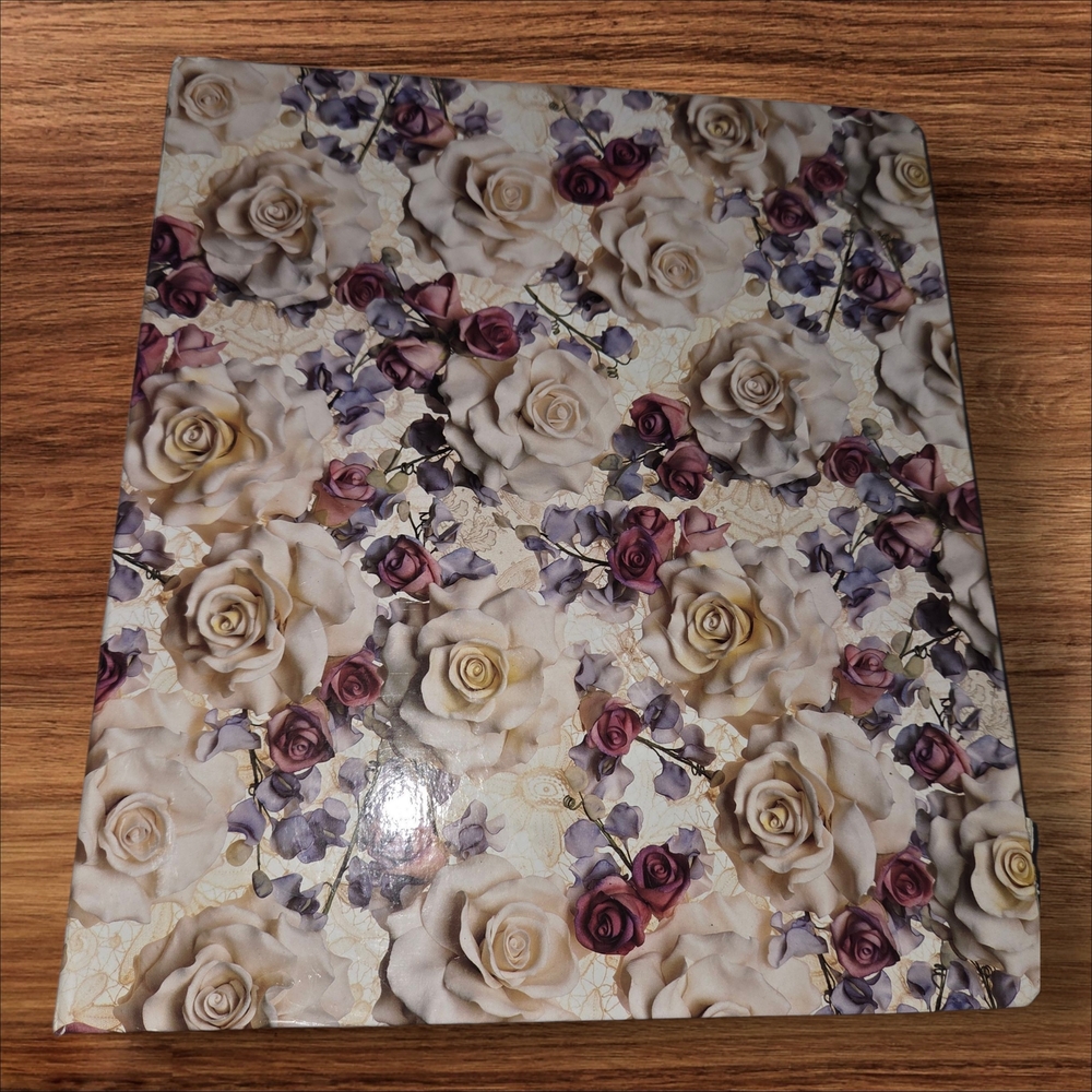 Floral Patterned‎ Binder